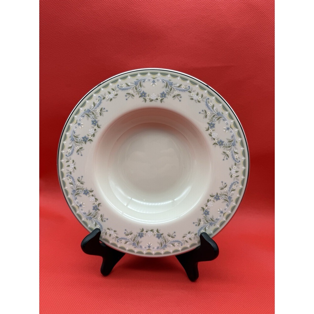 RARE Vintage Pickard China TARA Soup Bowl 8" Diameter Excellent